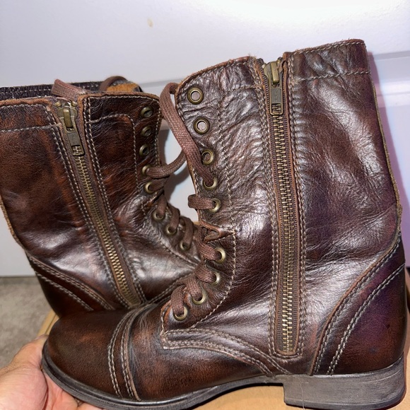 Steve Madden Brown Troopa Boots - Picture 8 of 9